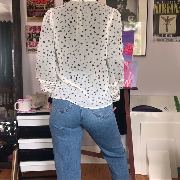 White Blouse - Picture 2 of 3